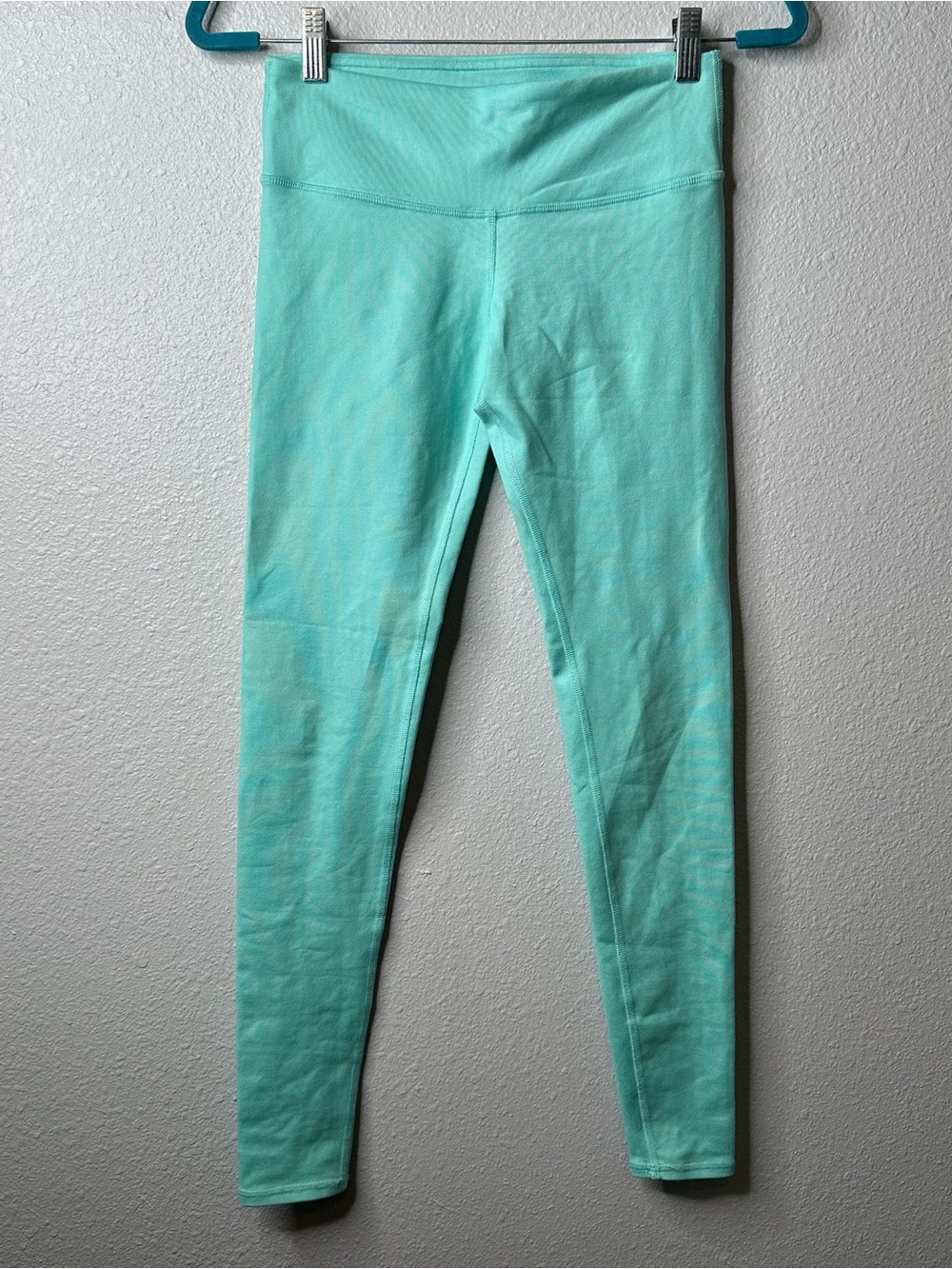 ALO Yoga Turquoise Leggings Size Small